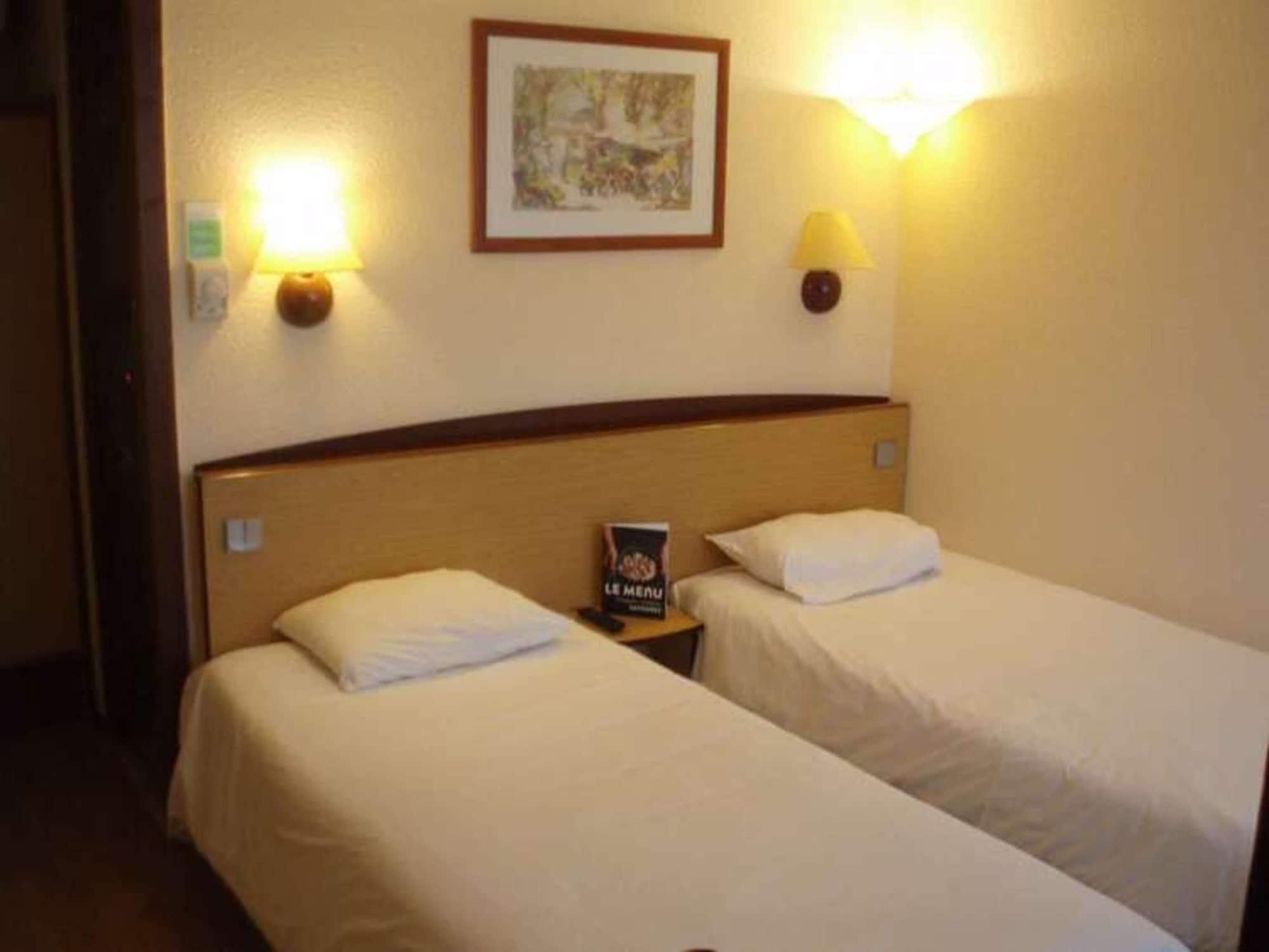 Campanile Moulins Avermes Екстер'єр фото