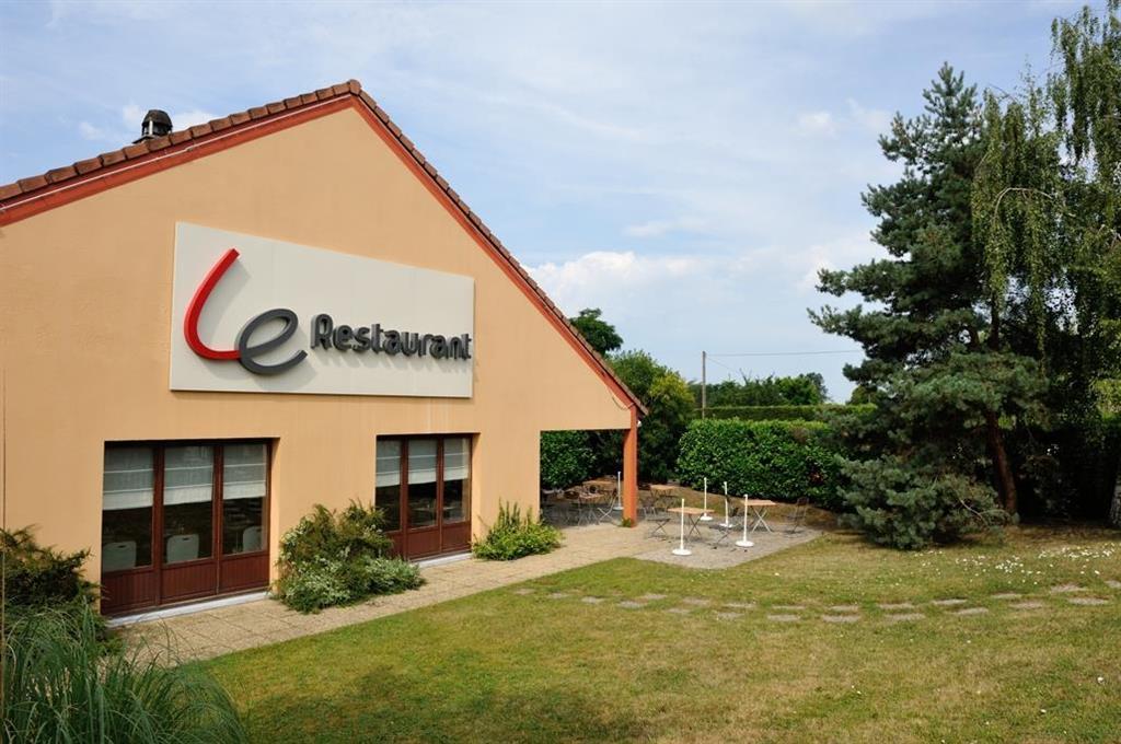 Campanile Moulins Avermes Екстер'єр фото